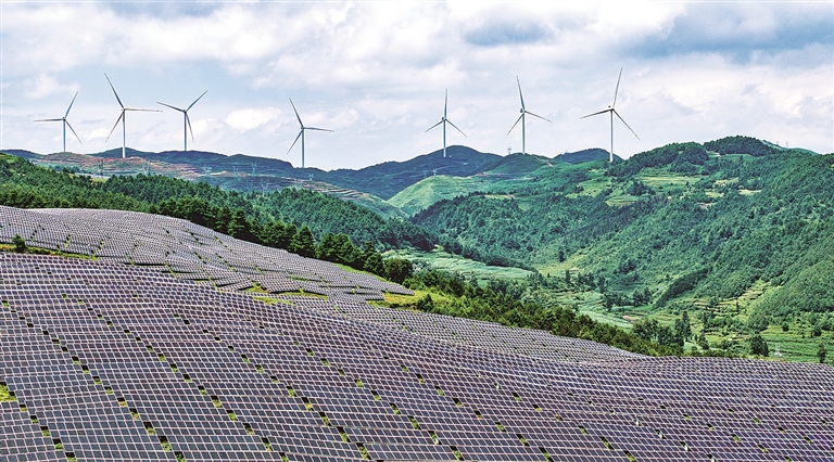 新能源产业链：以绿能为笔 绘幸福画卷